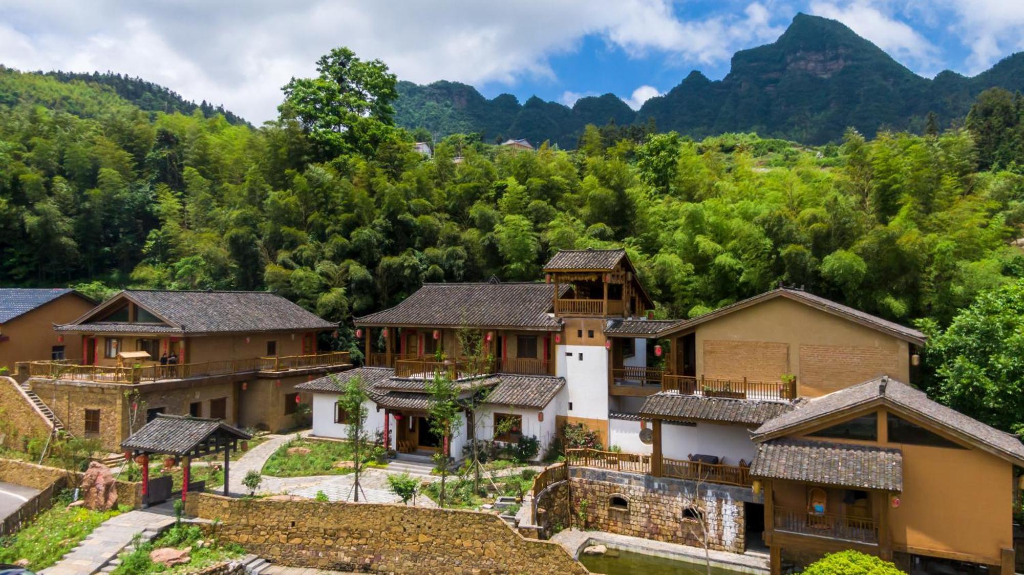 Dayong Antique Feature Resort Zhangjiajie Exterior photo